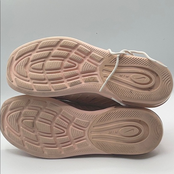 Nike Athletic Shoes White and Pink Modern Design - Picture 6 of 6